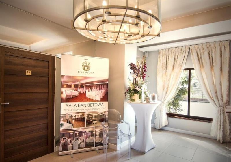 Hotel Kresowianka Конин Экстерьер фото